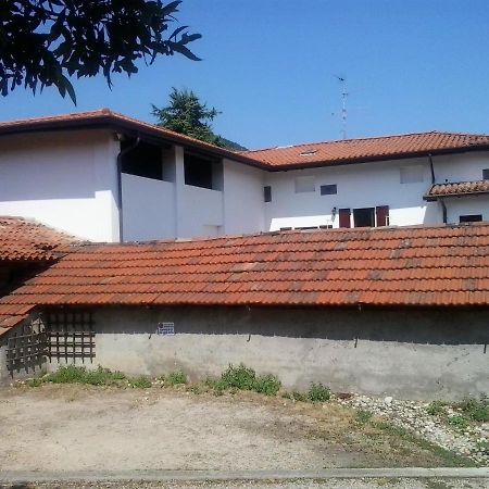 La Casa Bianca Lägenhet Roe Exteriör bild