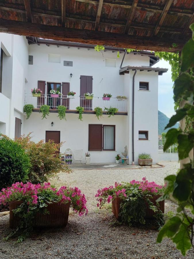 La Casa Bianca Lägenhet Roe Exteriör bild