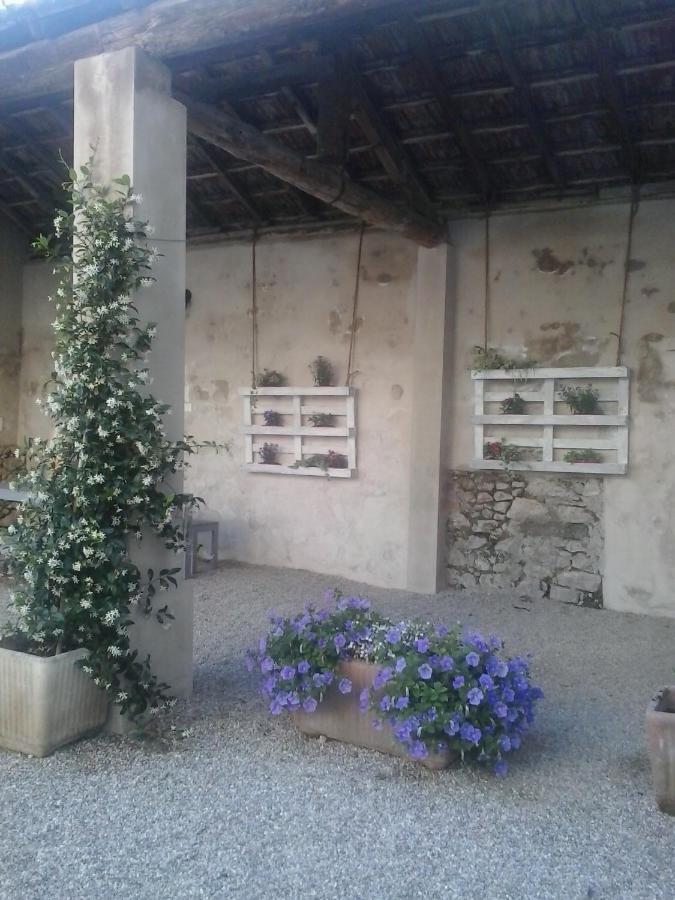 La Casa Bianca Lägenhet Roe Exteriör bild